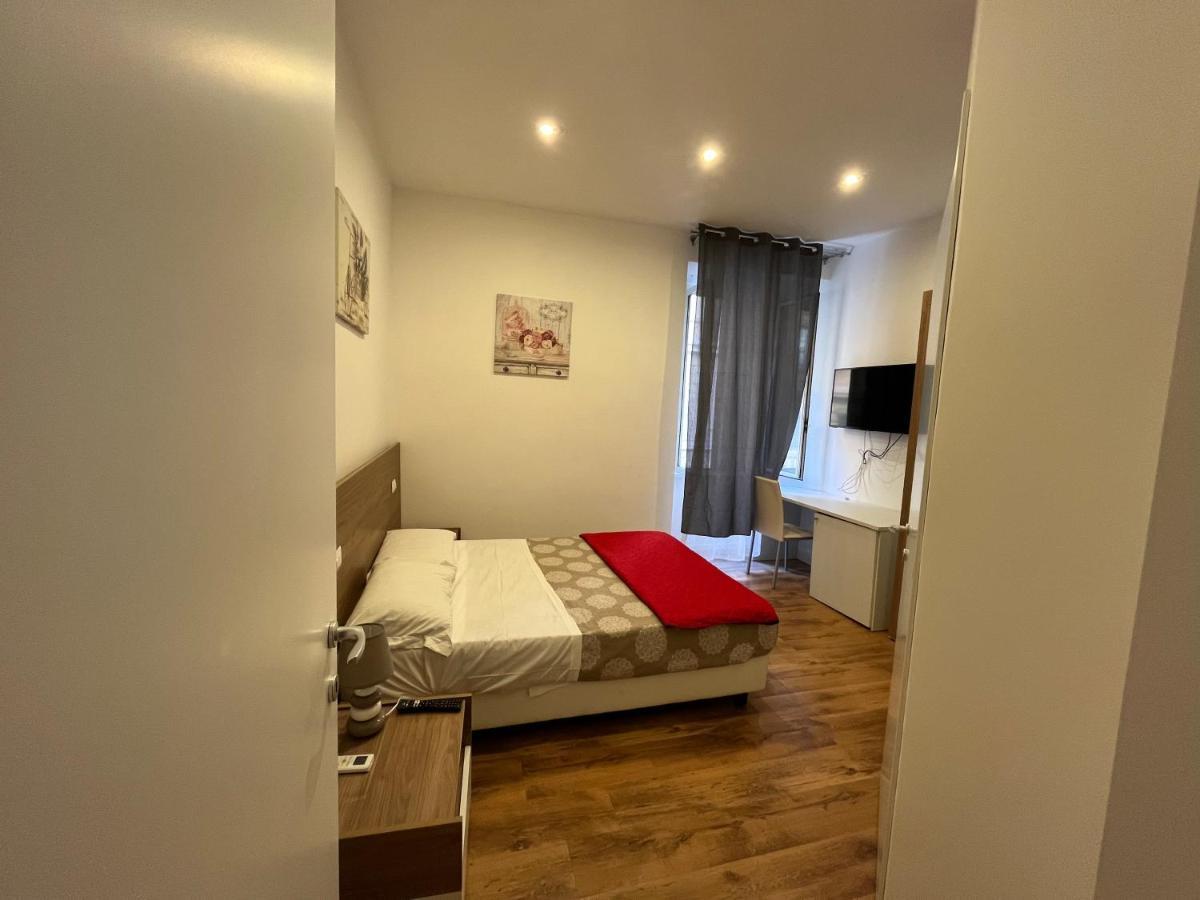 Sara B&B Rome Bagian luar foto